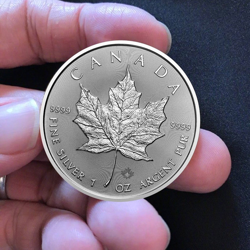 Exquisite Maple Leaf Commemorative For And Investment