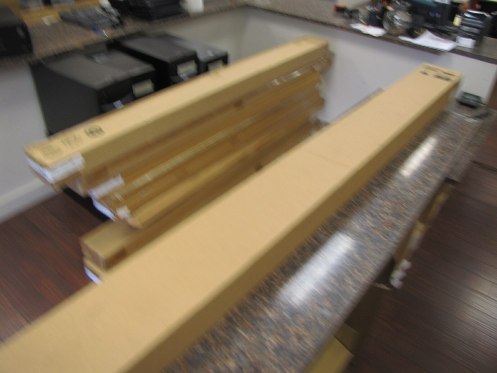 NEW in box Server Technology Sentry CX-30VYL458C2-012 Tech Rack CDU/PDU Quantity