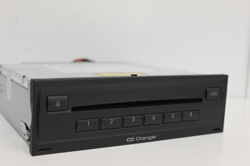 2010-2013 AUDI A6 VW PASSAT 6 DISC CHANGER CD PLAYER UNIT