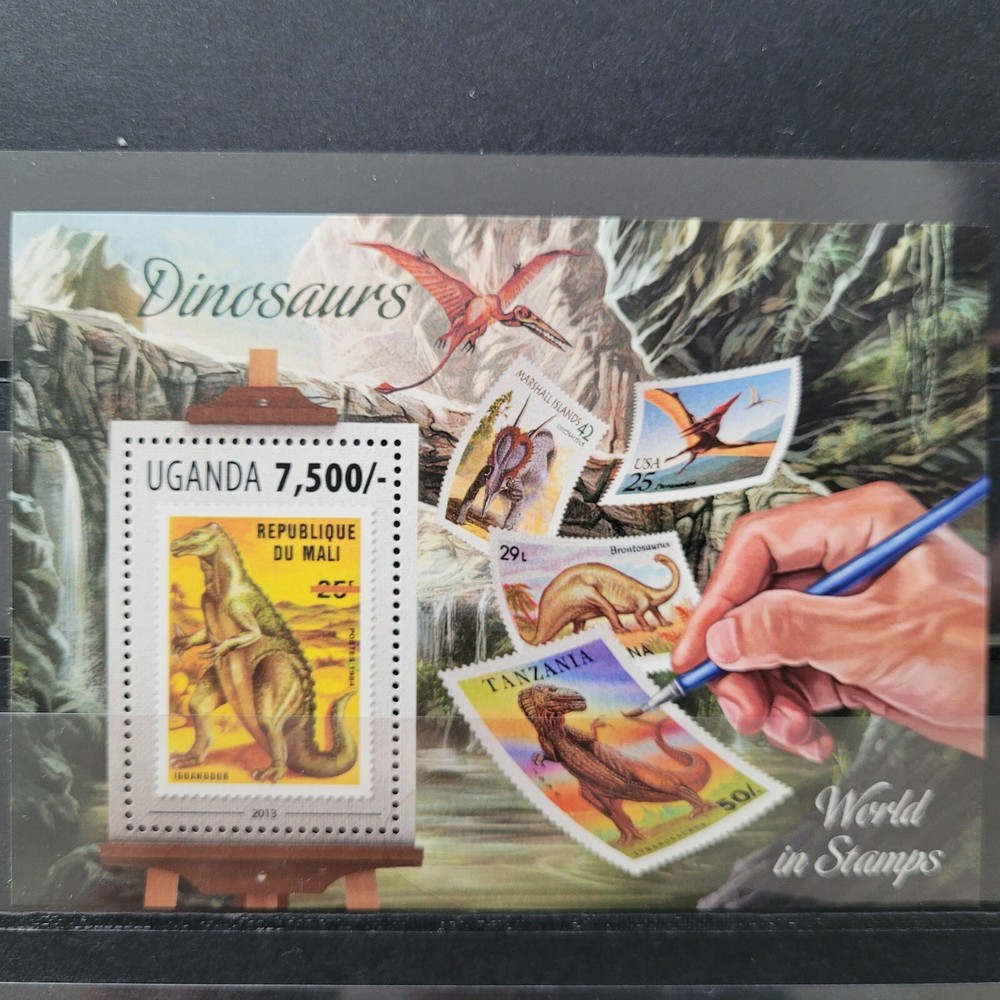 Uganda 2013 / World in Stamps - Dinosaurs / 1v minisheet 