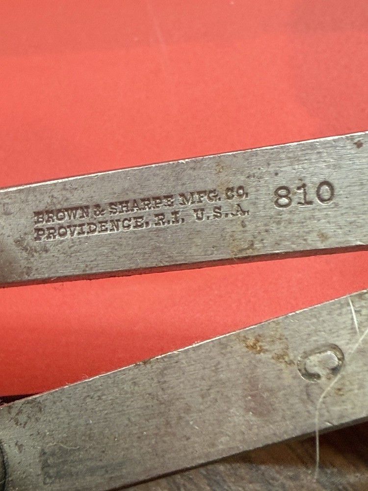 BROWN & SHARPE 810 INSIDE CALIPERS F3