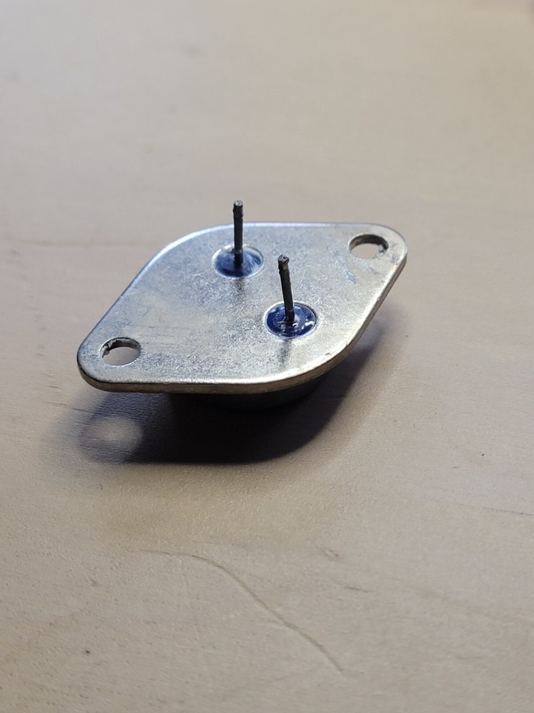 70483180 Original Pulled Motorola Transistor Peavey Amp NPN