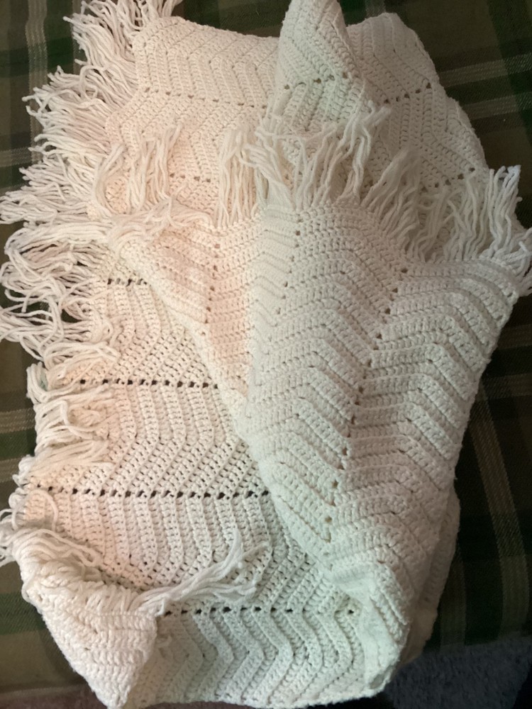 hand crocheted white throw excellent condition 60" x 31"