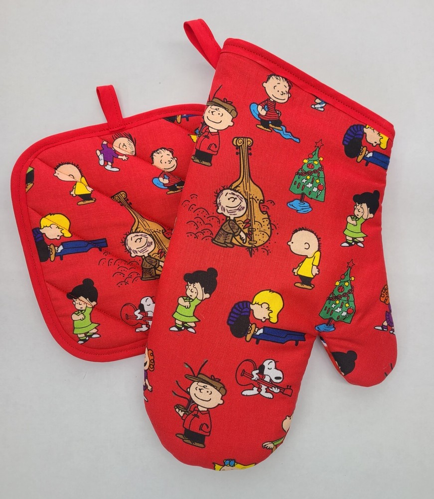 Peanuts Christmas Oven mitt Pot holder Set Handmade