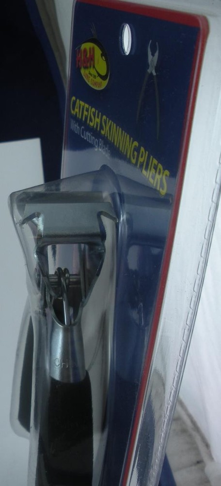 H & H SP100 Fish Skinner with Cutter