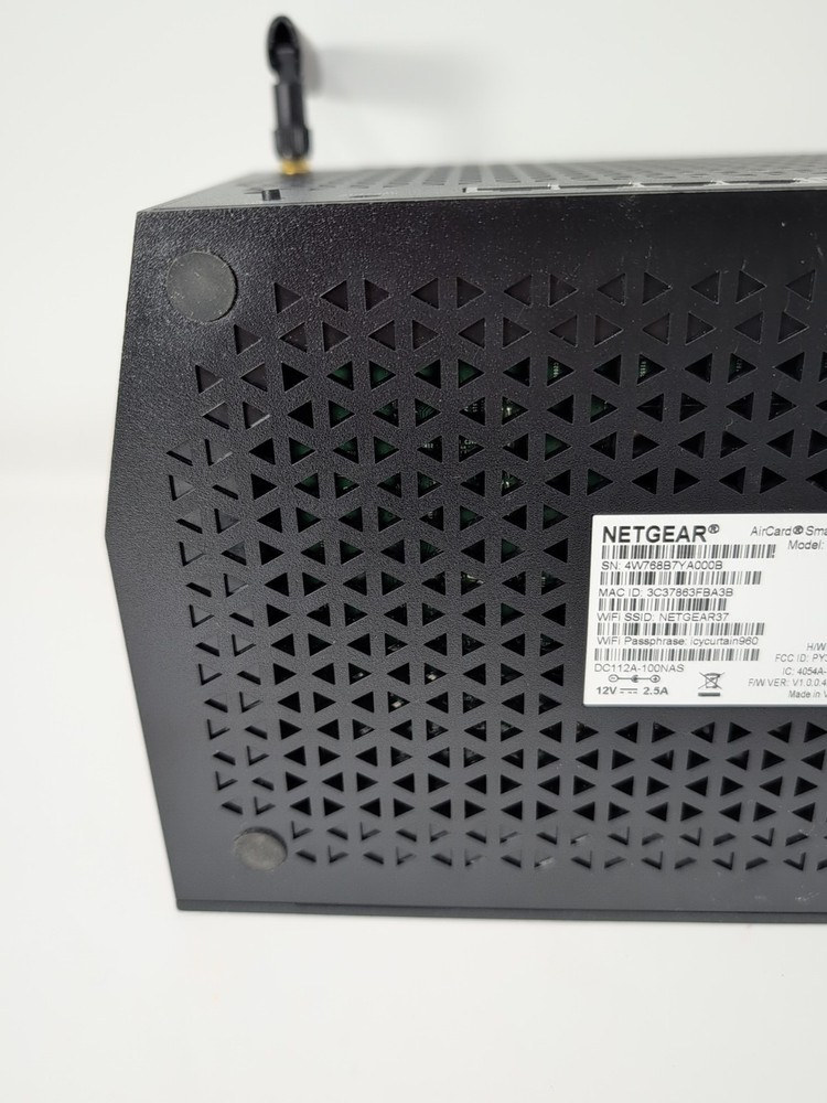 Netgear AirCard Smart Cradle dc112a Untested Powers On/Charges For Parts AS-IS