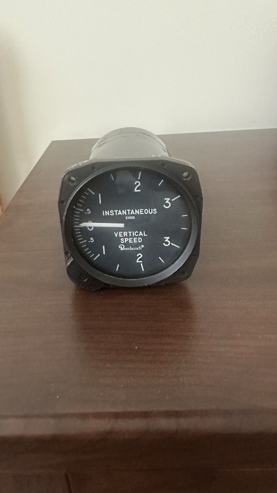 Instantaneous Vertical Speed Indicator Beechcraft P/N 7130