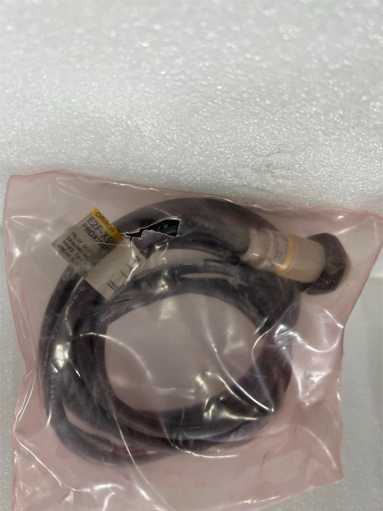 Omron, E2F-X5Y1-US, Proximity Sensor, New