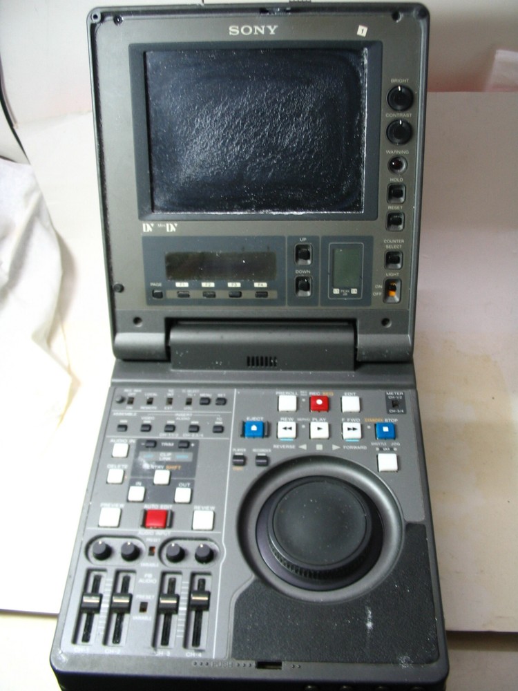 SONY DSR-70AP DIGITAL PORTABLE EDITING RECORDER.