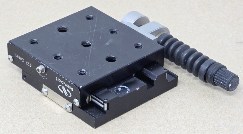Newport 423 Series Precision Linear Platform Stage