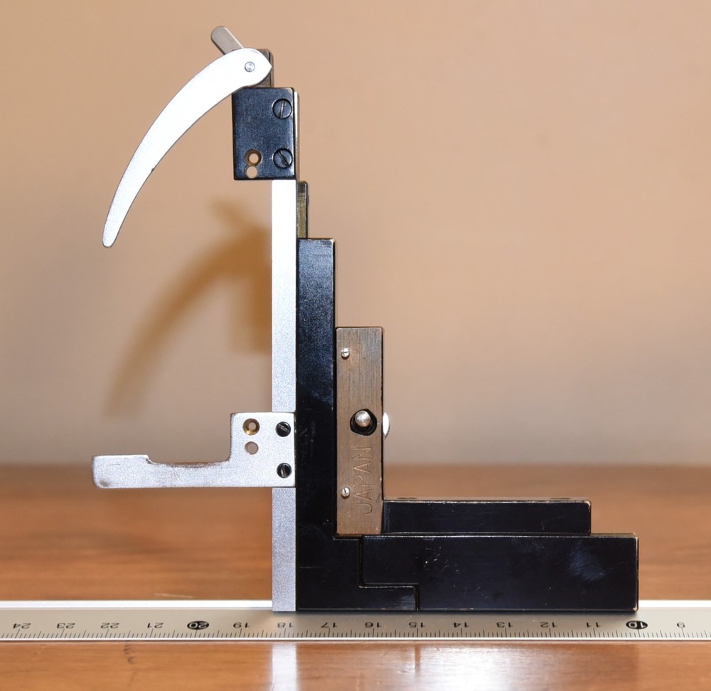 Japan Mechanical Microscope 2-Axis Adjustable Scaled Slide Stage in Great Shape!