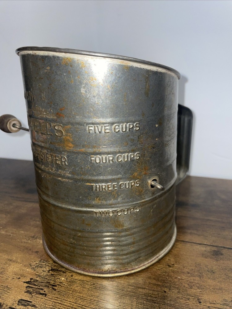 Vintage Jacob BROMWELL'S 5 THREE CUP MEASURING SIFTER Complete Works Great!