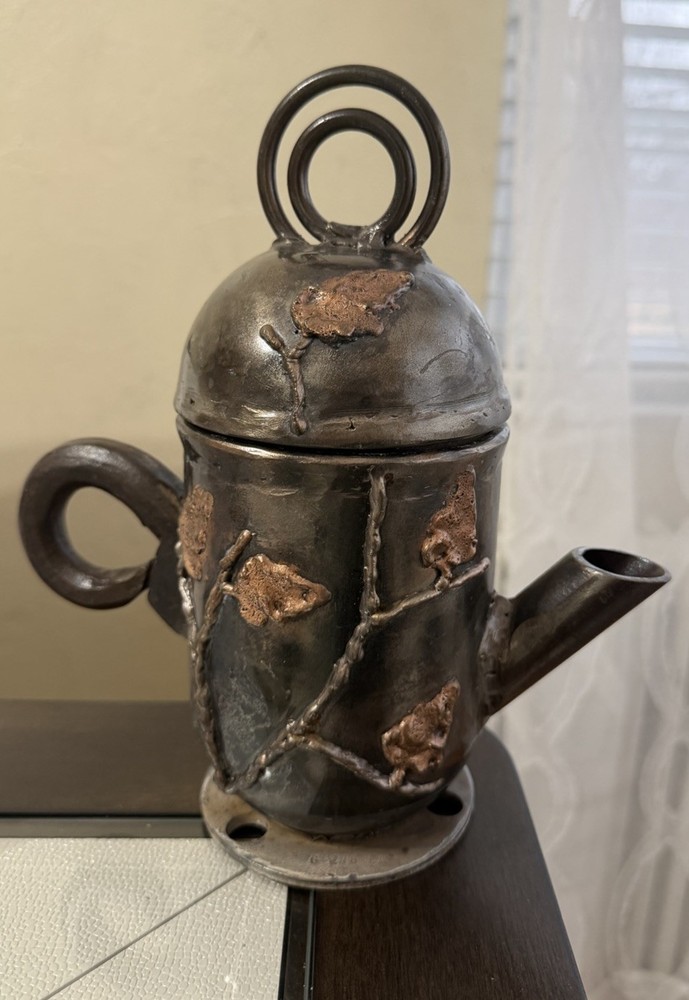 Decorative Metal Pot Cast Iron embossed design