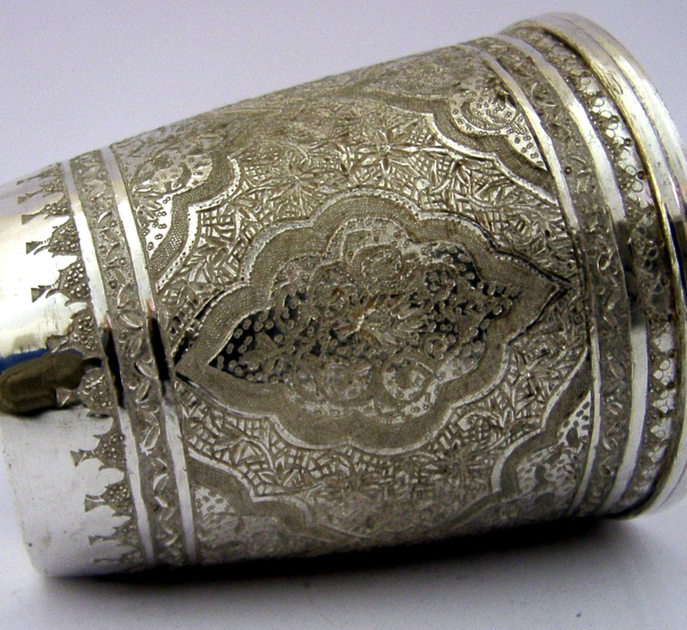 88g PERSIAN SOLID SILVER BEAKER CUP c1940 MIDDLE EASTERN ANTIQUE