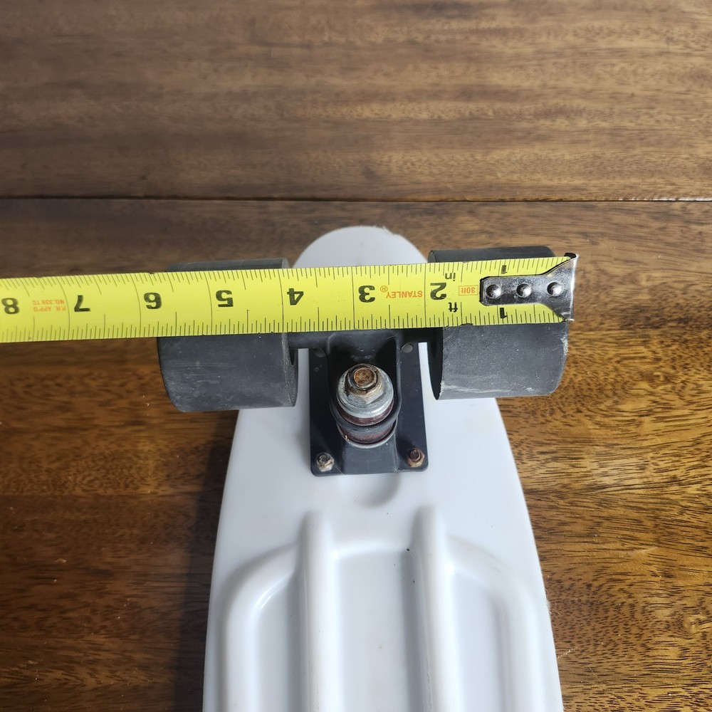 OLD SKATEBOARD Unbranded Good Preowned Condition