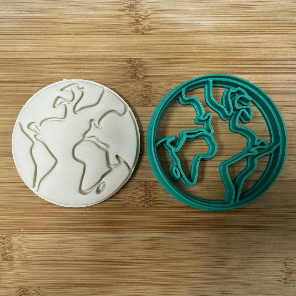 Earth Map Cookie Cutter (3.5 x 3.5 inches)