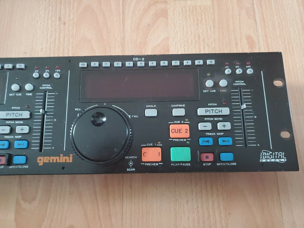 Gemini CD-9800 Dual CD Player with digital output