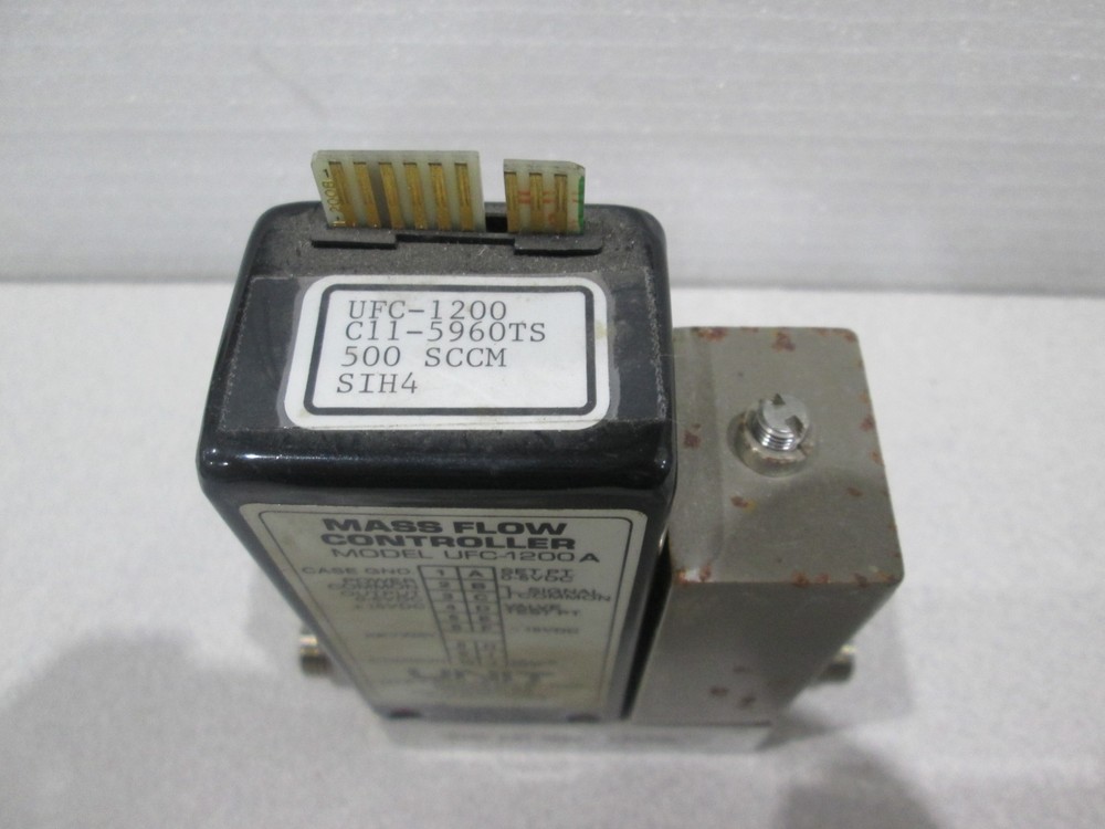 Unit UFC-1200 Mass Flow Controller, Gas SIH4, 500 SCCM