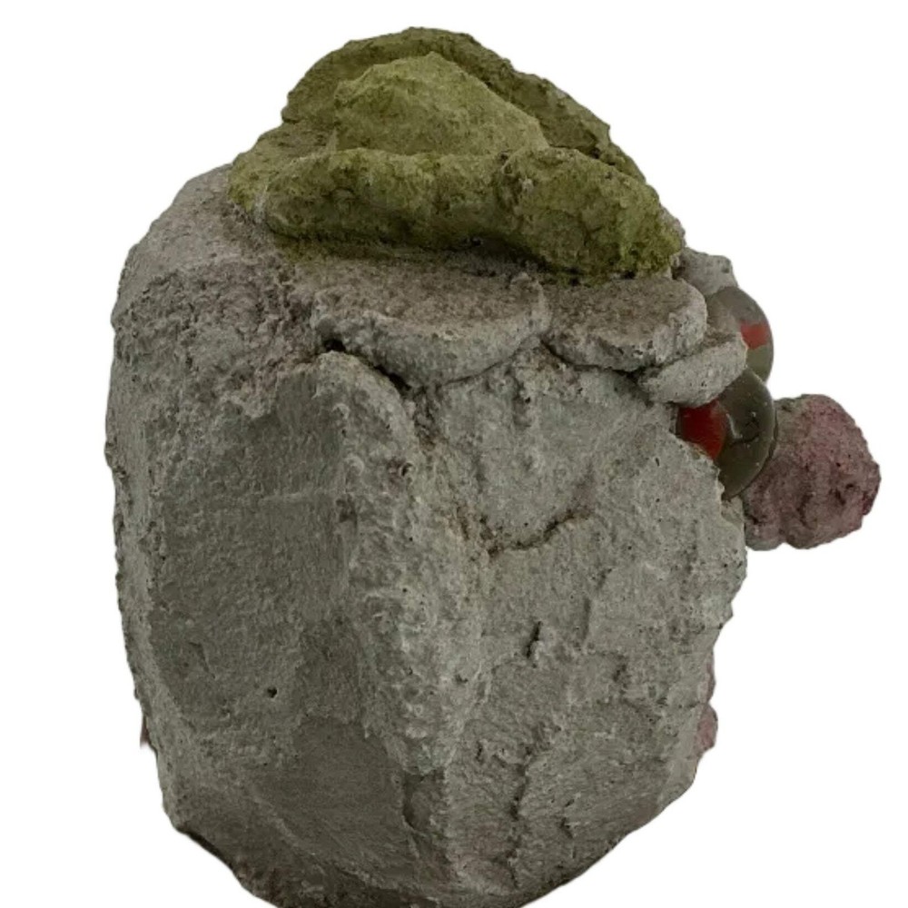 Clay Statue Will Byer's Room Stranger Things (2016-2025)