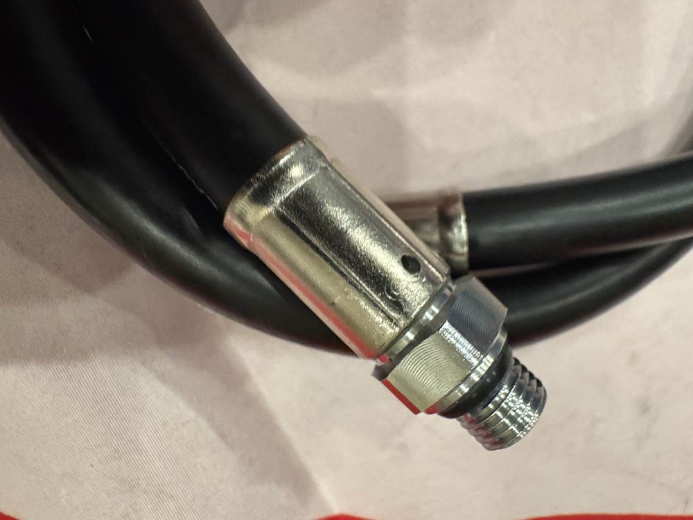 SCUBA BCD INFLATOR HOSE 32”SOLID LOOKS LIKE NEVER WET!