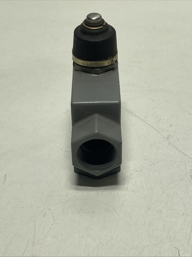 Honeywell Micro switch DTE6-2RN *Used*