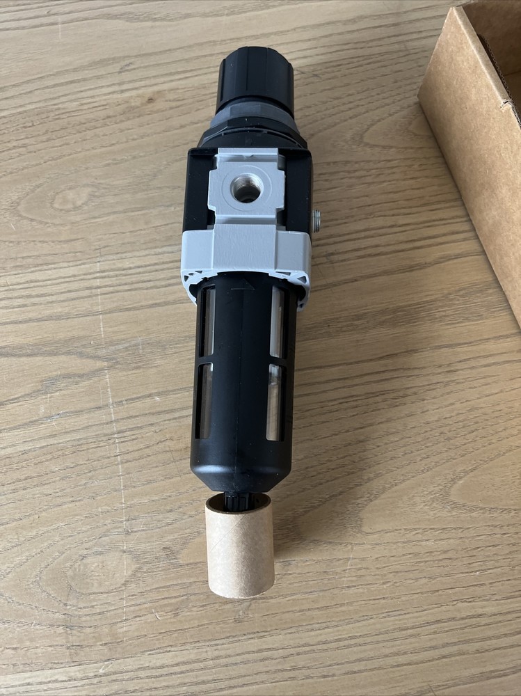 WILKERSON B28-03-FK00B Filter-Regulator
