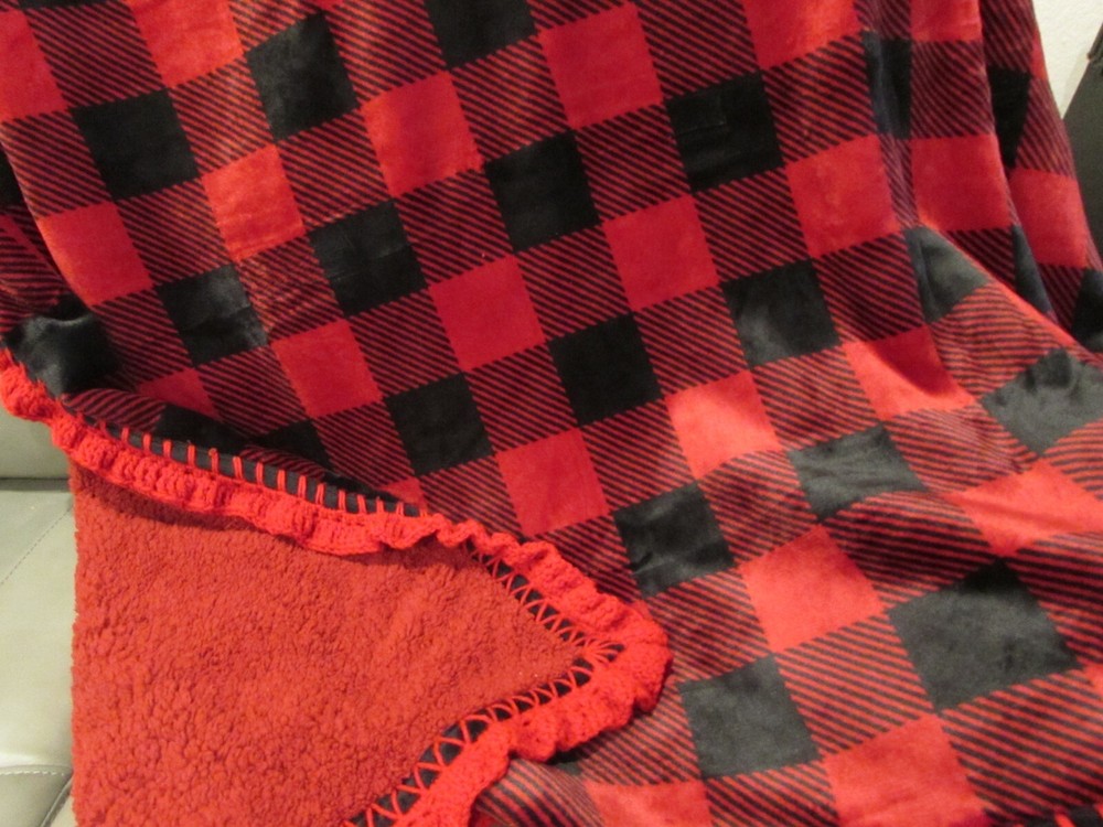 Oversize Reversible Plush Sherpa Throw Blanket Red Crochet