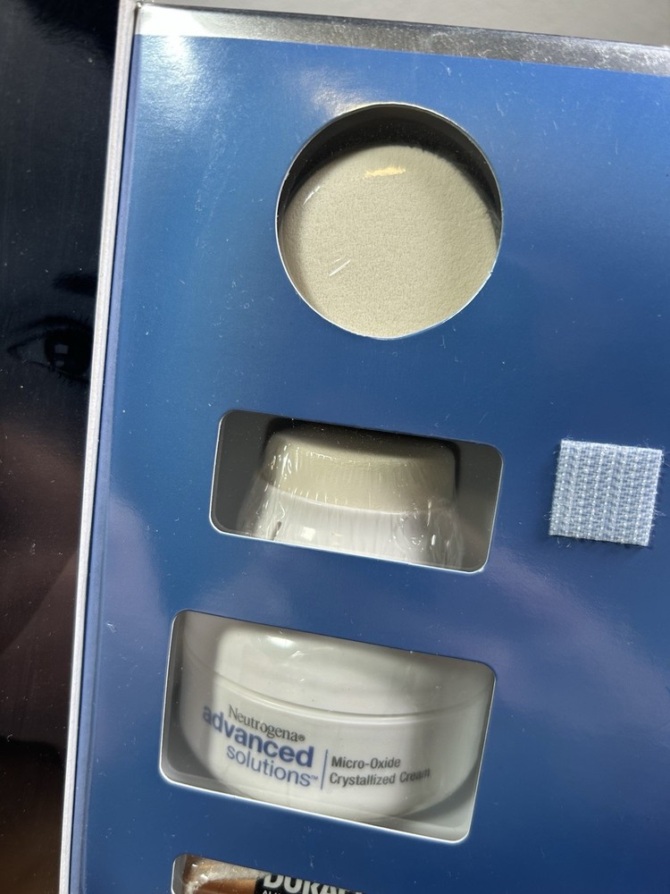 Neutrogena Advanced Solutions At Home MicroDermabrasion System