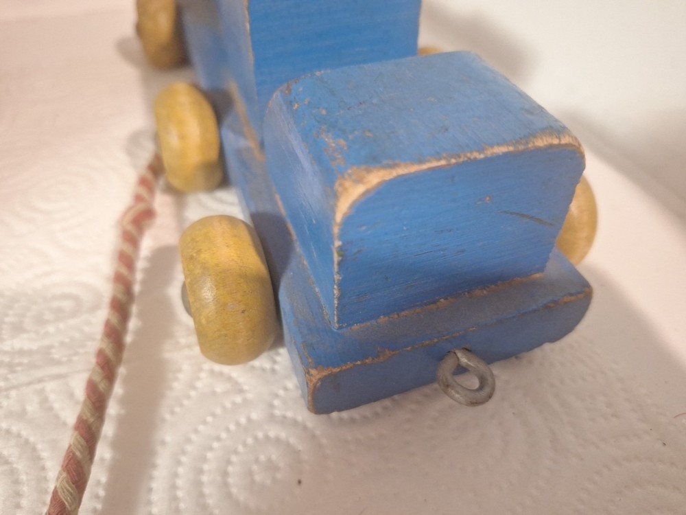 Playskool 1950s Wooden Trains, Pull String, Pull Along.