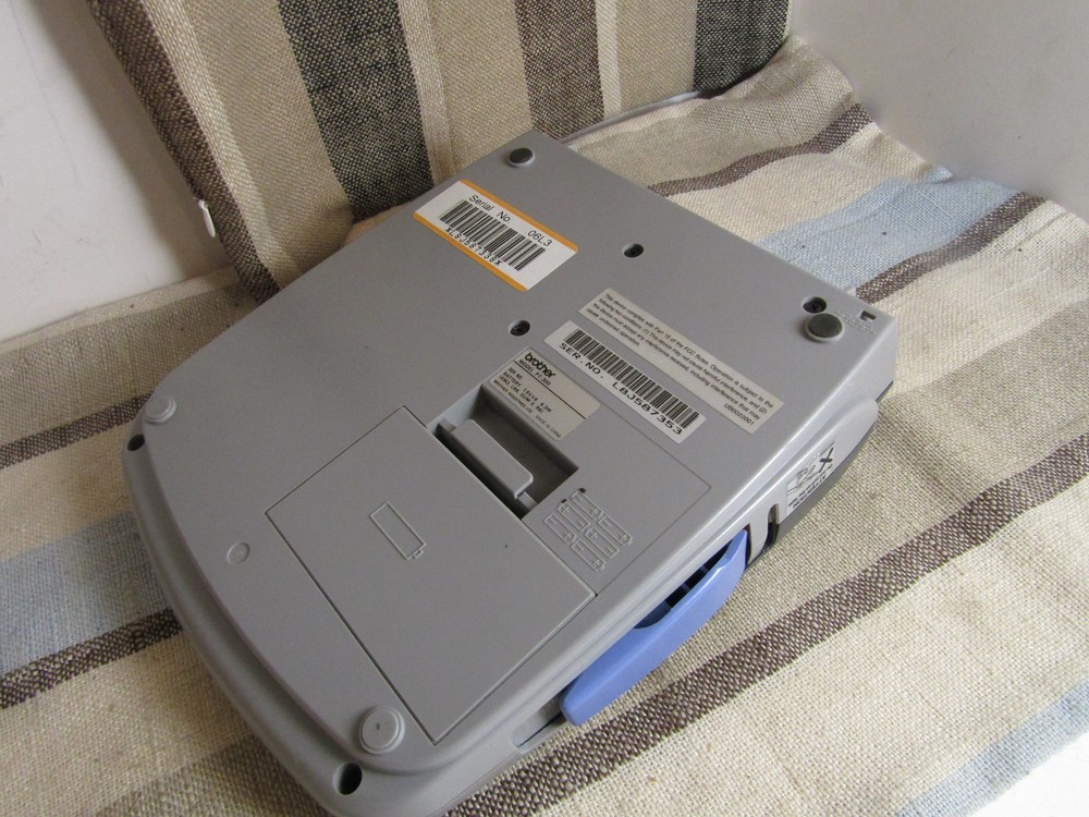 Brother P-Touch Extra PT-300 Electronic Labeling System Thermal Label Maker-Used