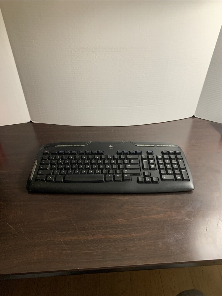 2005 Logitech Wireless Keyboard Y-RAZ71 (SK-7207 C) Tested Working