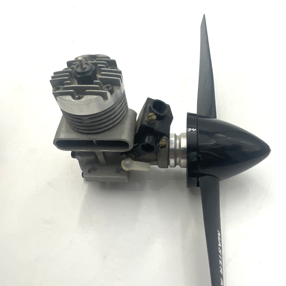 Thunder Tiger 15 Model Airplane Engine Motor Vintage