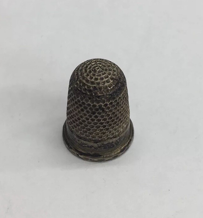 Charles Horner Circa 1903 Antique Solid Silver Thimble Size 8 6.2g