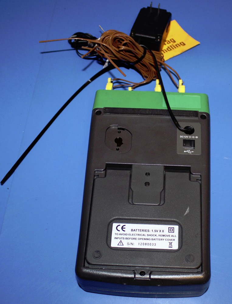 OMEGA RDXL8 8 Input Portable Thermometer Data Logger