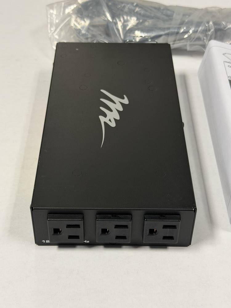 L•Middle Atlantic PD-DC-45 | 45 Watt Compact DC Power Distribution System