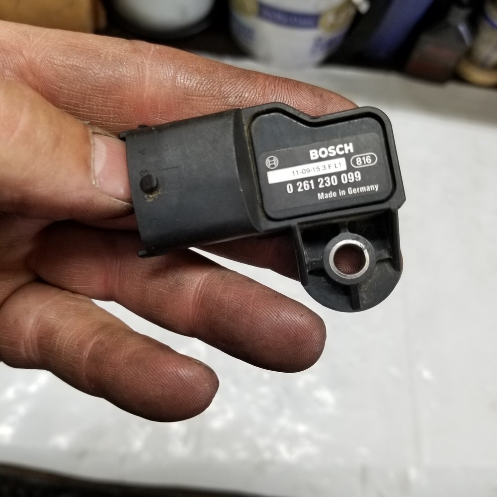 2008-2018 Polaris Rush Switchback Dragon airbox T map sensor 2410422