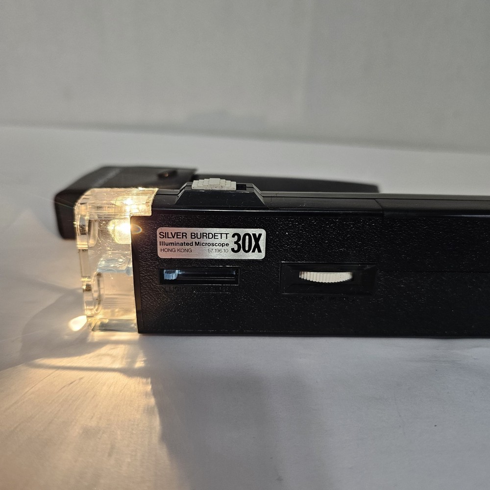 Silver Burdett Ginn Illuminated 30X Microscope