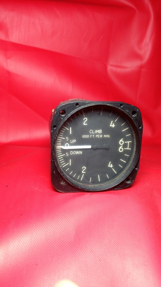 AERO-MACH  INSTRUMENT RATE OF CLIMB INDICATOR 6000FPM