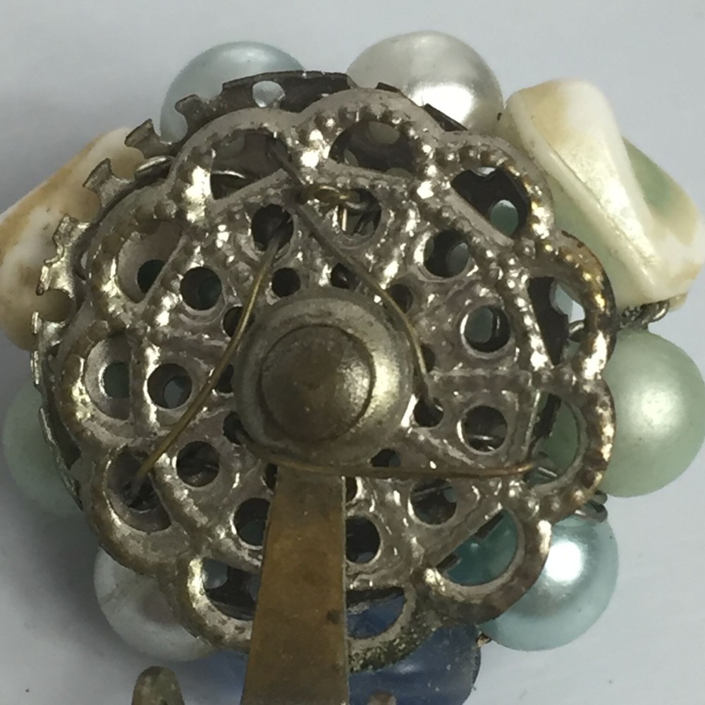 Vintage Unsigned Clip On Earrings Blue Beaded Cluster Silver Tone