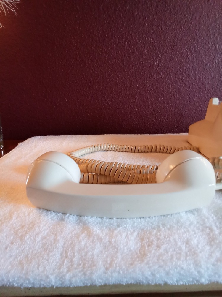 Automatic Electric White Rotary Dial Desk Telephone-Extra Long Cord (Untested)