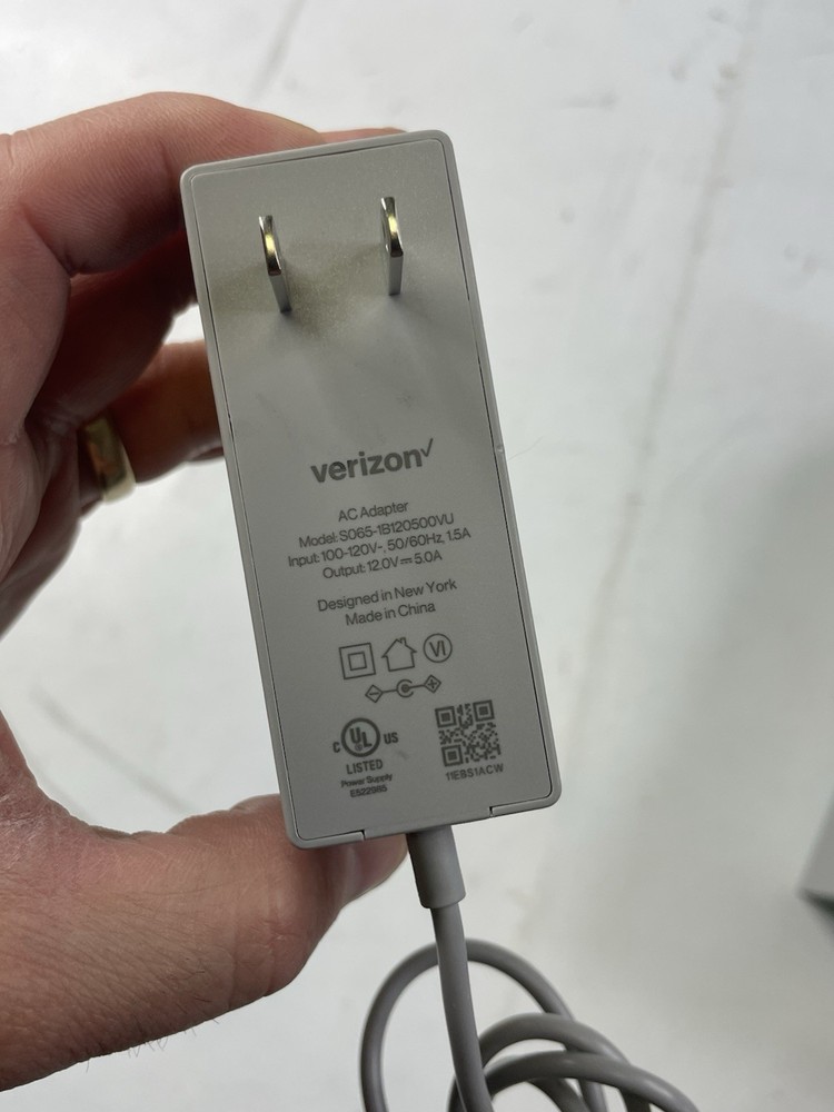 Verizon Internet Gateway | Model ASK-NCM1100 W/ Power Adapter