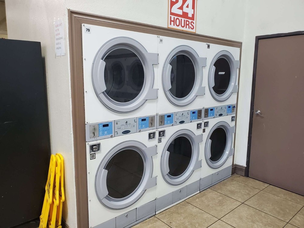 WASCOMAT 30 LB STACK DRYER Model: TD30X30