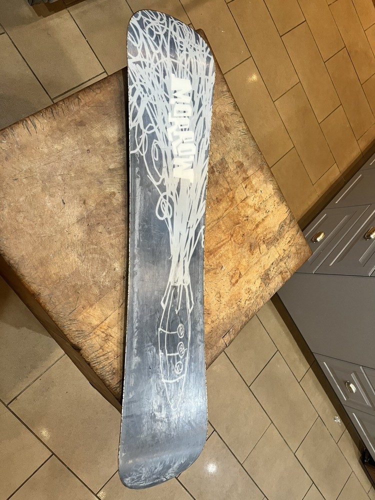 Morrow SnowBoard 128cm Spaceman Rocket 🚀 Nice Board Look Very Cool