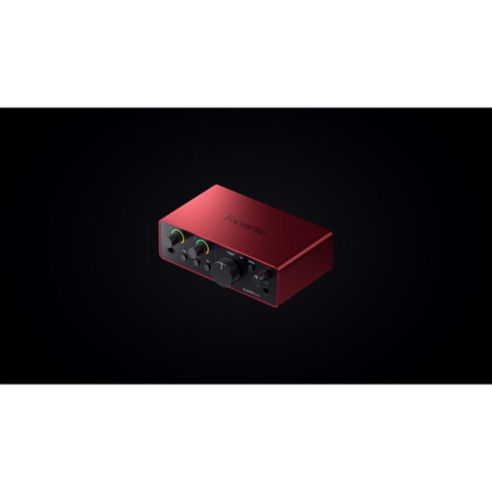 Focusrite Scarlett Solo USB-C Audio Interface 4th Gen w Aston Element Mic Bundle