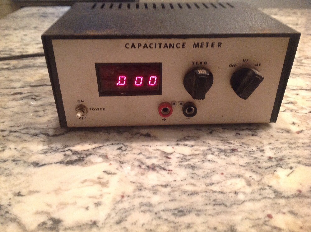 Digital Read Out Capacitance Meter Powers On. No Probes. Free Shipping