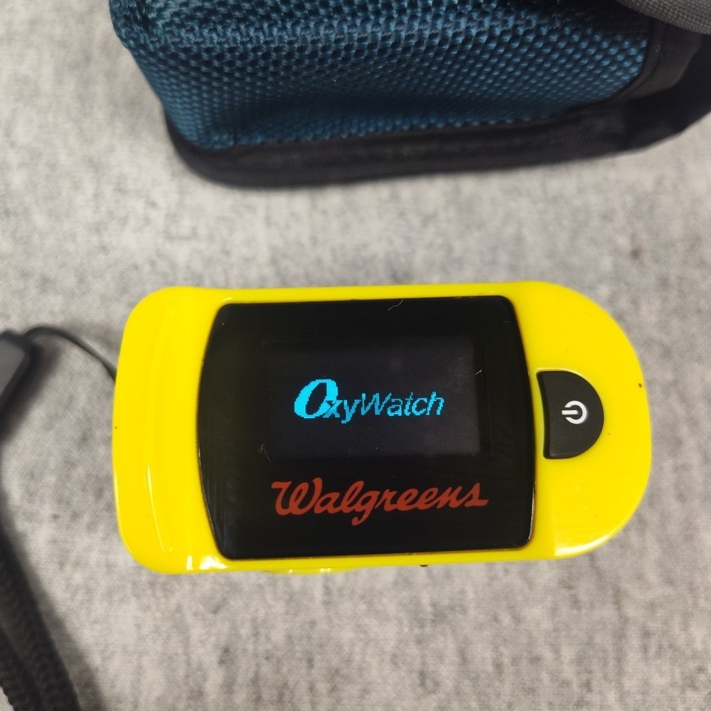 Walgreens Oxy Watch C20 Fingertip Pulse Oximeter w/ Case tested working