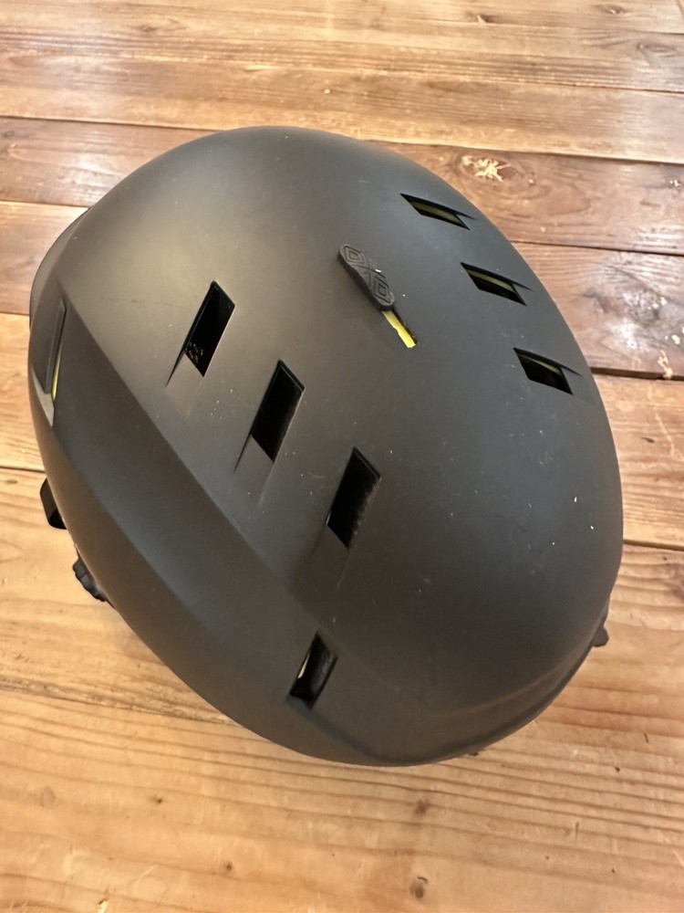 SENA Latitude S1 - Ski Snowboard Bluetooth Helmet - Size M - Mint Condition!