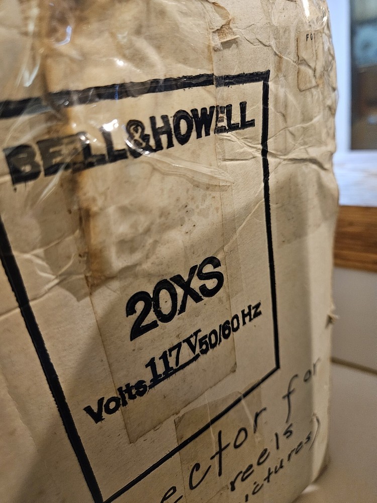 Bell & Howell 20XS - Multimotion Motion Picture Projector - Tested