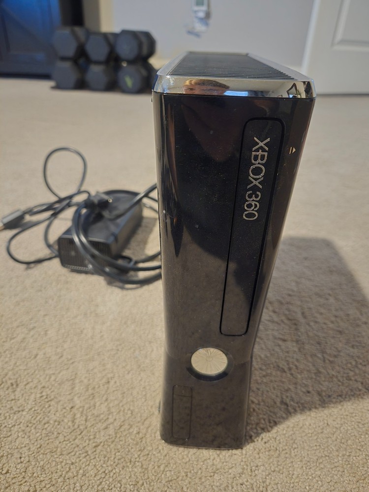 XBOX 360 Console with Kinect Sensor and 2 Controllers