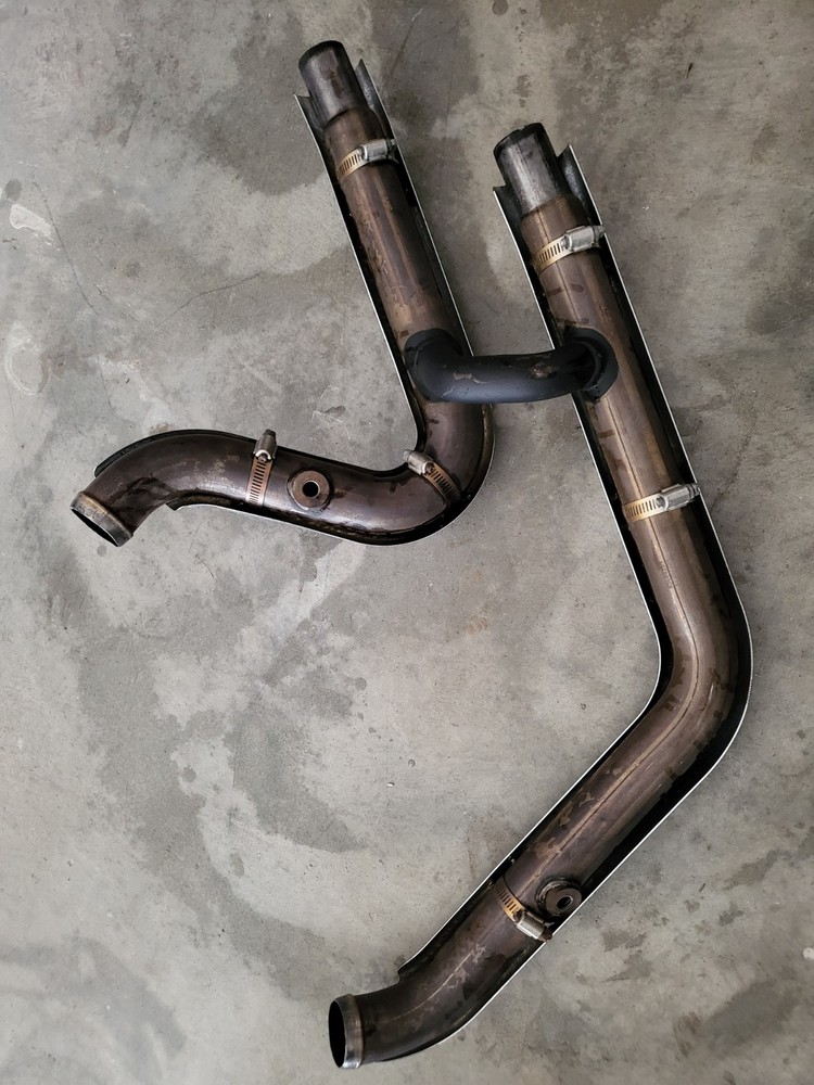Harley Davidson Motorcycle Exhaust Pipes